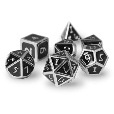 7 RPG Metallwürfel in Silber-Schwarz Steampunk Optik inkl. Box